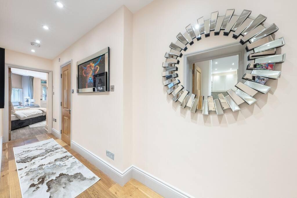 2 Bed / 2 Bath Versace Apartment In Knightsbridge Londres Exterior foto